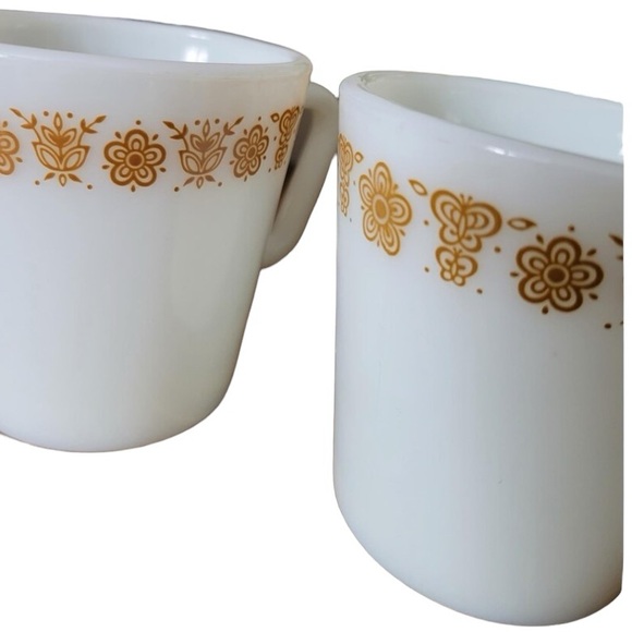 PYREX Vintage 1970s Butterfly Gold Corning Milk White Glass Pair of Mugs (2) - Picture 3 of 5